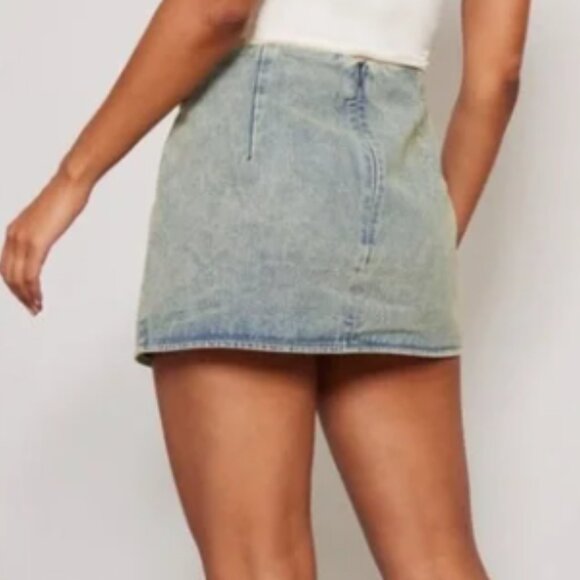 SALE Prettylittlething PLT Vintage Wash Denim Wrap Over Mini Skirt - sz US 6 NWT - Picture 3 of 9